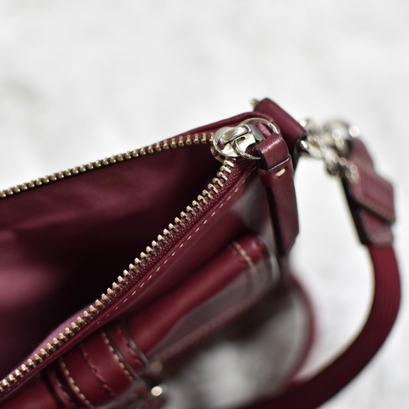 Vintage Coach Red Leather Crossbody Purse Bag - Picture 8 of 9